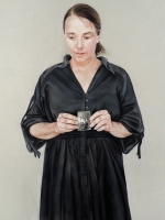 Lien Botha portrait by Benade, Hanneke